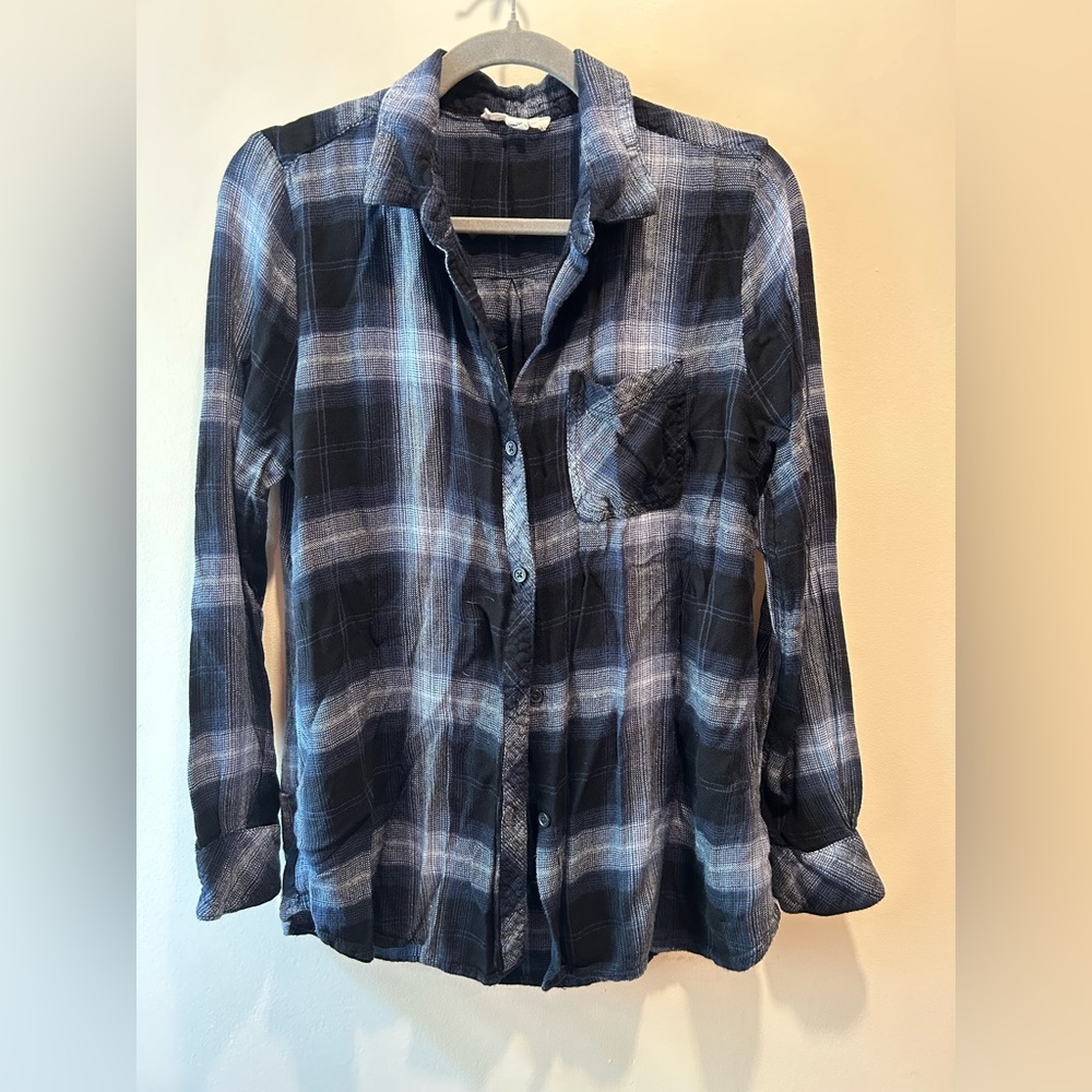 beachlunchlounge Navy and Charcoal Plaid Shirt